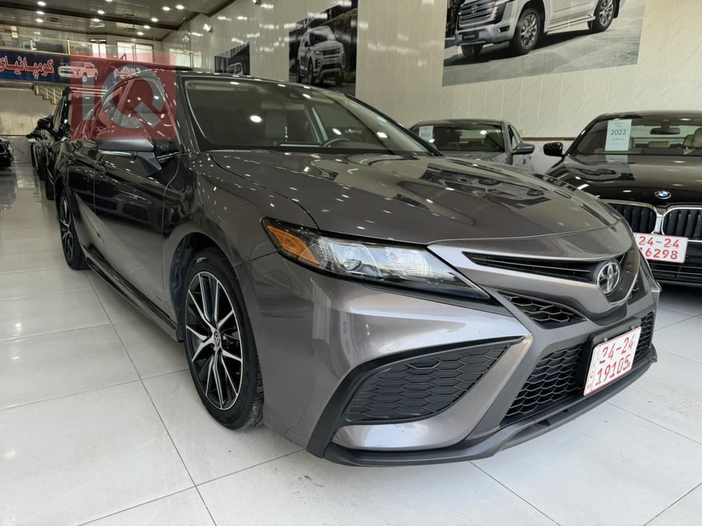 تۆیۆتا کامری